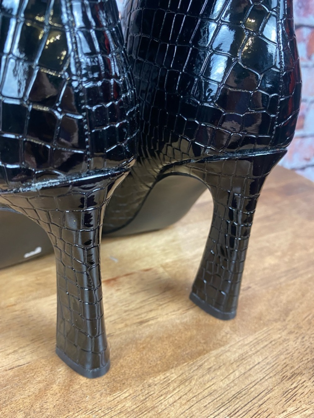 Steve Madden Black Croc-Embossed Faux Leather High Heel Knee-High Boots Sz 7.5 - Picture 12 of 15